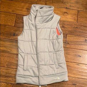 Cute, like new, north face grey vest